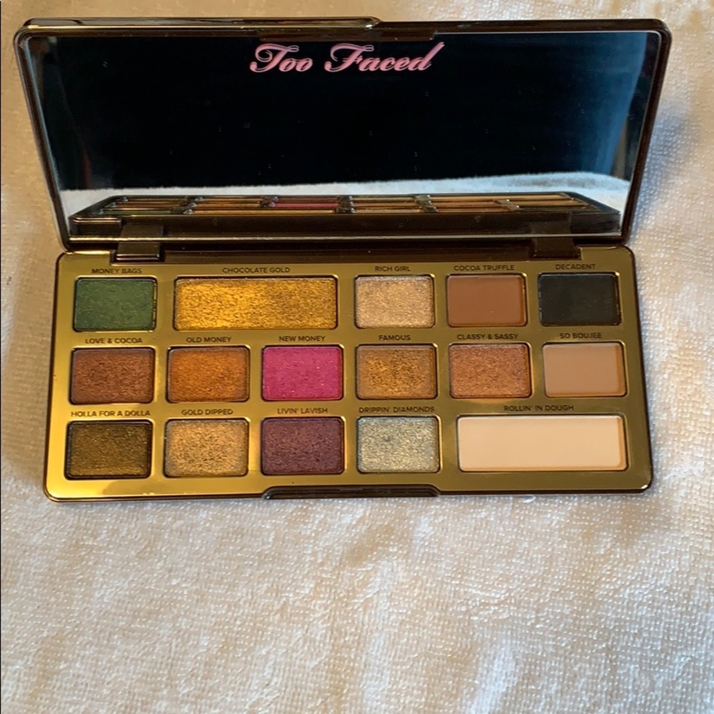 Too Faced Chocolate Gold eyeshadow palette